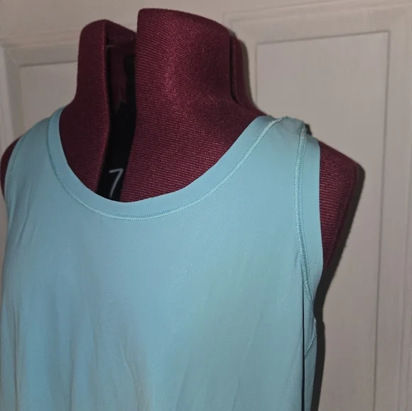 Athleta Aqua Small Athletic Tank Top - Picture 2 of 7